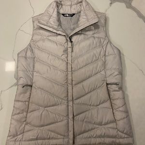 North face silver vest